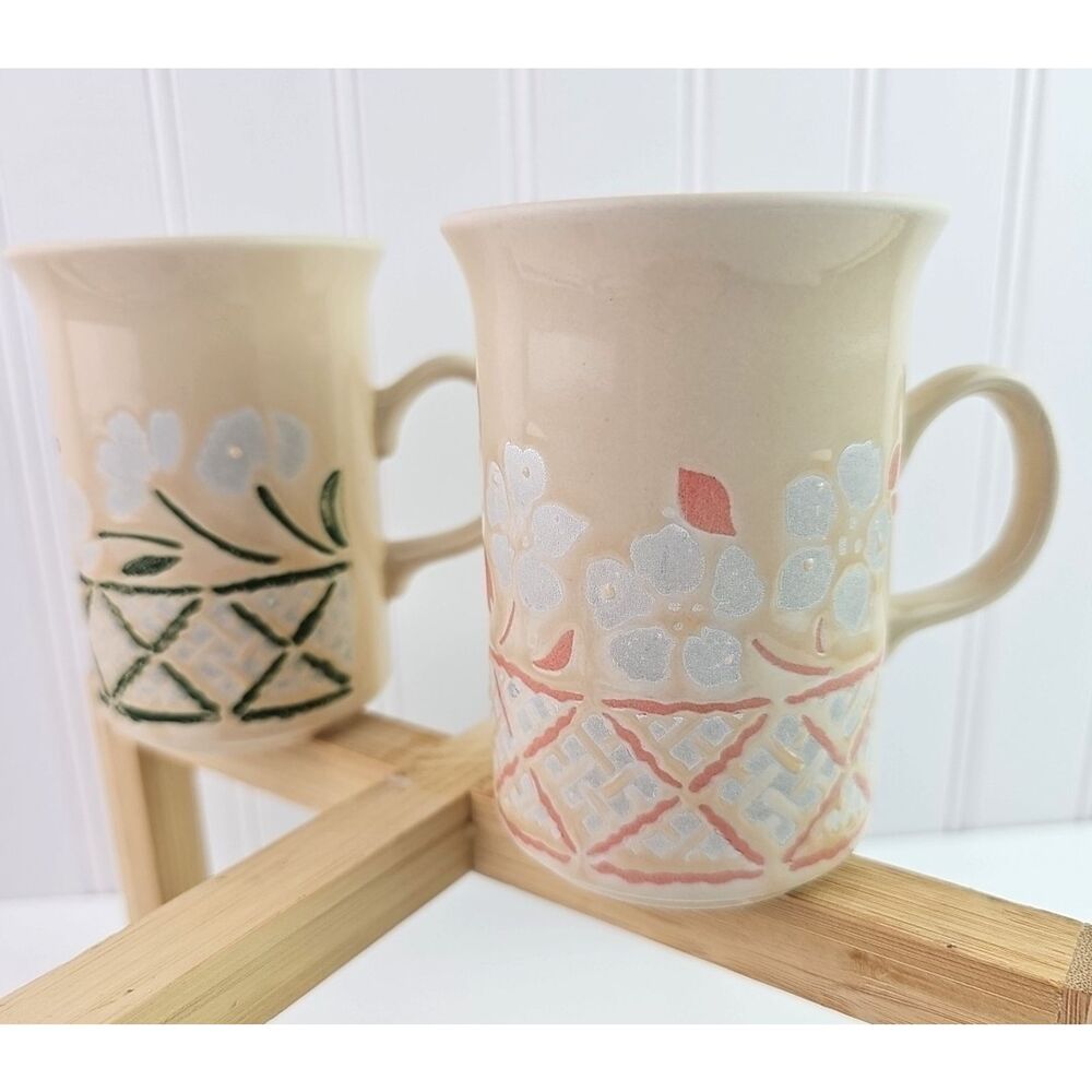 Churchill Floral Lattice Mugs Pair Green Peach 1980s England Cottage Core Set 2